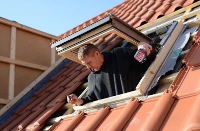 Pose de fenêtres de toit Velux à Reyrieux
